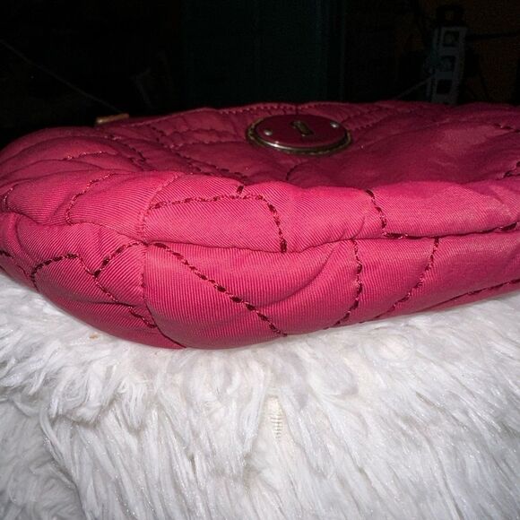 Fossil key-per red quilted crossbody tote bag EUC - Picture 9 of 16